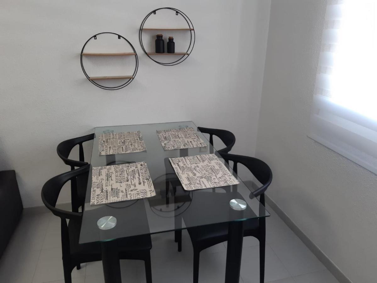 Lovely Apart 3 Minutes To The Beach Torrevieja Exterior foto